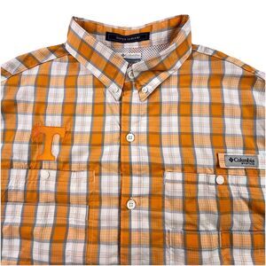 Columbia PFG Super Tamiami Shirt Mens Large Orange Plaid Fishing UT Volunteers